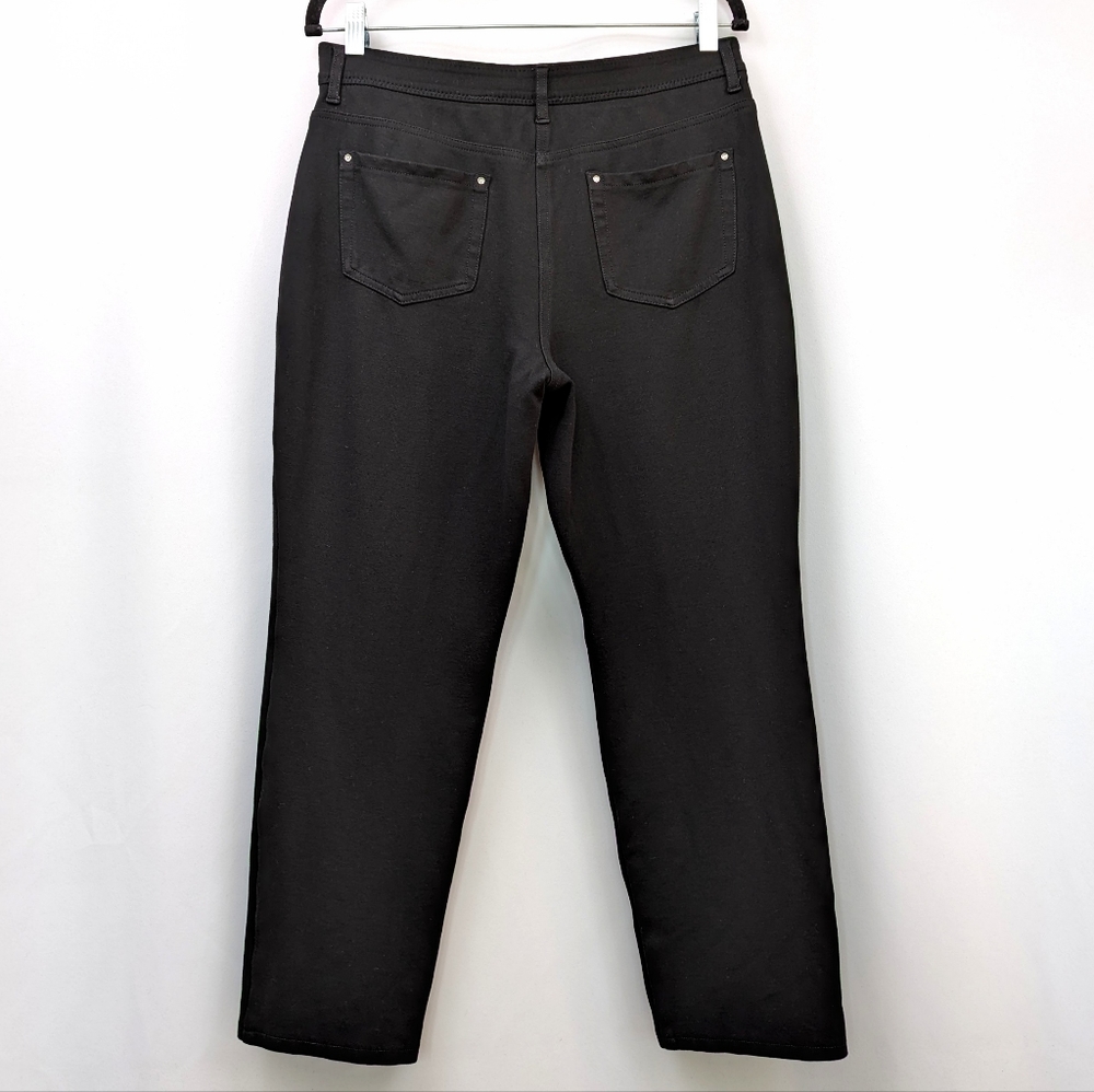Chico's Cropped Pants Ponte Stretch Zipper Accent So Slimming Chico's 1.5 Short - Picture 2 of 12